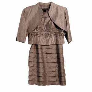 Jessica Howard Two Piece Gown Gray Color Size 6P